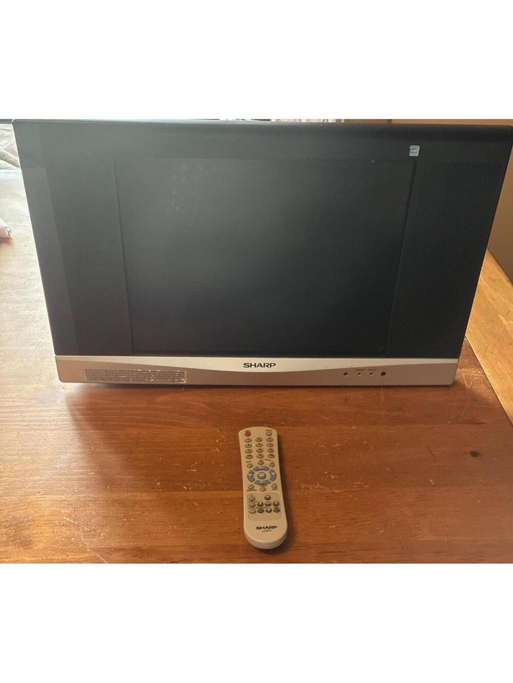 Sharp Liquid Crystal Tv LC-15AV6U 15” Black Tested Retro Gaming W/Remote